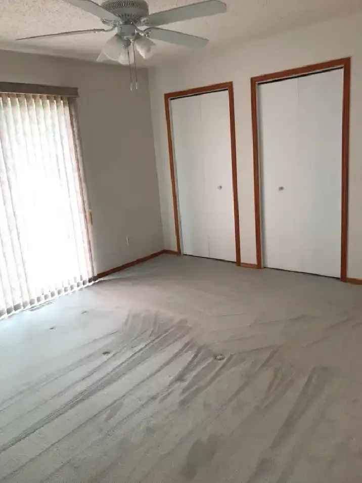 Lake Beaumaris 3 Bedroom Duplex - Adults Only