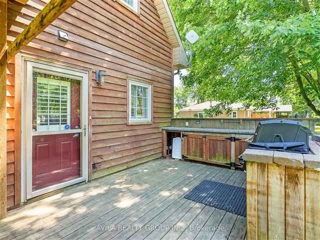 Turkey Point Cottage: 3-Bedroom, 2-Bath Detached Home