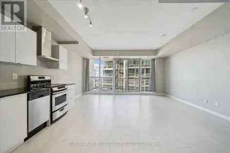 1 room apartment of 318 m² in Toronto