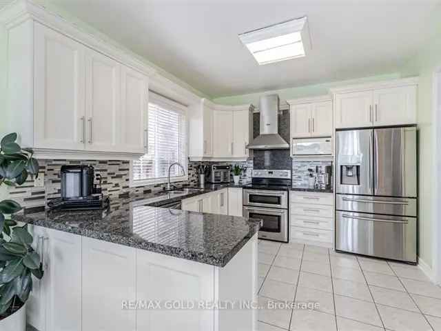 House For Sale in 194, Manley Lane, Milton, Ontario