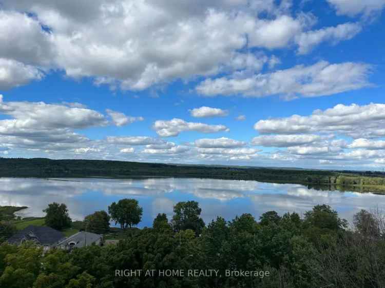 Condo For Sale in Barrie, Ontario