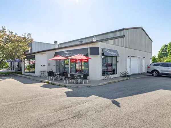 Restaurant for Sale in Laurentides Established Business Opportunity