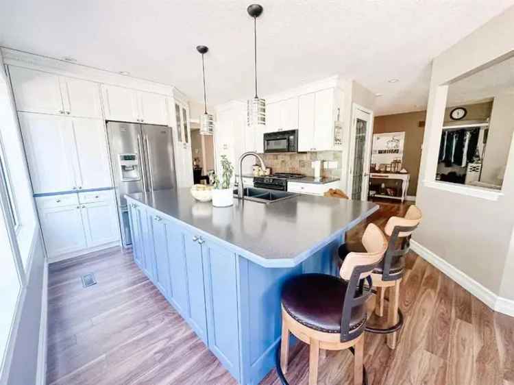 House For Rent in Devon, Alberta