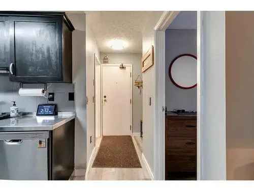 Condo For Sale In Canyon Meadows, Calgary, Alberta