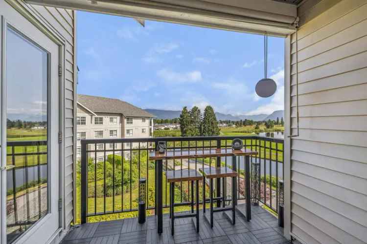 A $869,000.00 Apartment/Condo with 2 bedrooms in North Meadows PI, Pitt Meadows