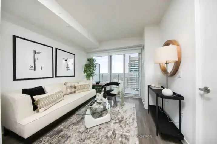 Bachelor Unit at Yonge & Eglinton - Move in Today!