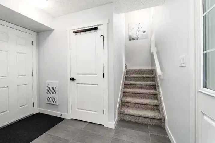 3 Bed 3 Bath Dbl Garage in SW YEG! Low condo fee!