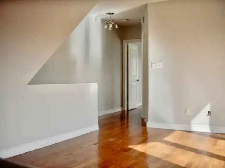 Riverdale 2-Bedroom Bi-Level Duplex for Rent