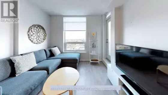 1 room apartment of 339 m² in Toronto