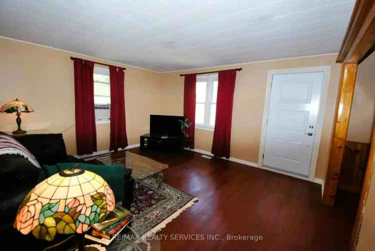 4 Bedroom Home Near Downtown - Needs Updating