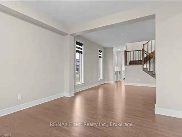 4 Bed 3.5 Bath Home in Woodhaven - Modern Elegance