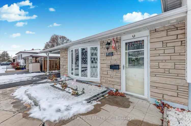 House For Sale in Oshawa, Ontario