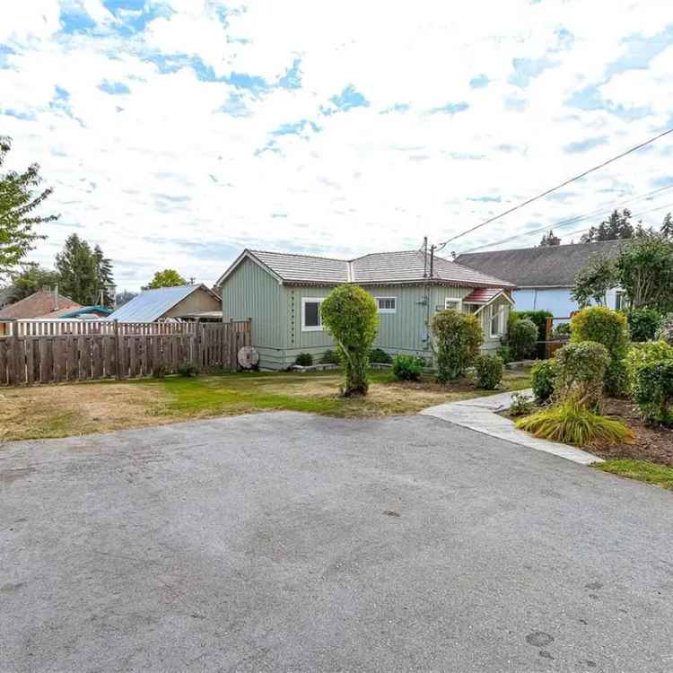 Chemainus Home for Sale R3 Zoning Beach Close