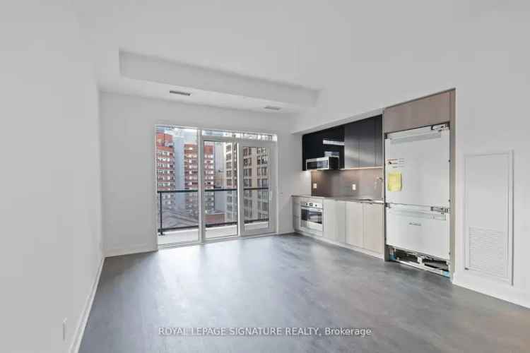 Downtown Toronto 3-Bedroom Condo - Brand New Luxury Amenities