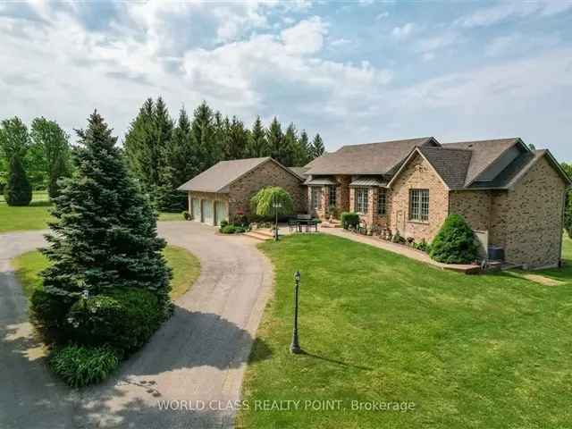 Incredible Bungalow in Rural Burlington: 3400 Sqft, Pool, Hot Tub, Workshop