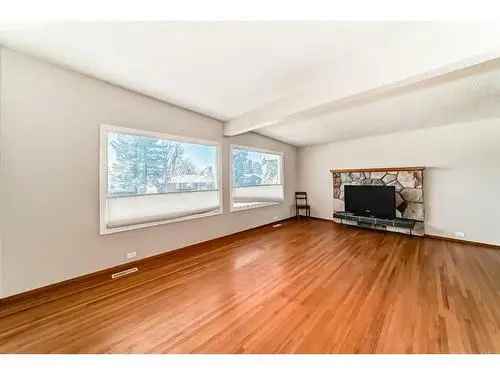 Brentwood Bungalow 2270 sqft 57x110 Lot Family Home Investment