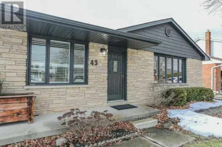 Rent Ranch Home in Southside Neighbourhood with Pool and Sunroom