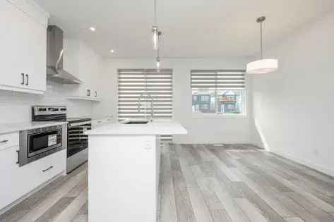 3 rooms house of 181 m² in Calgary