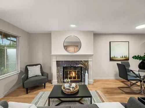 Langley Townhouse For Sale: No Stairs Resort Style Living
