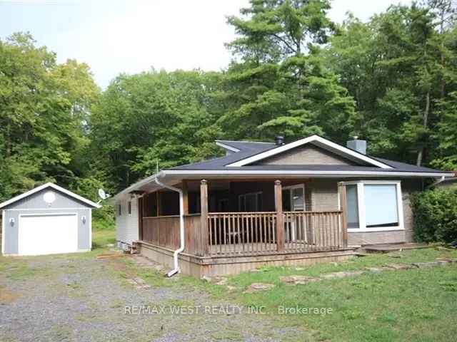 Beachfront 3-Bedroom Home Near Sandy Bluewater Beach