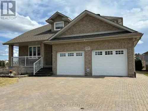 Sudbury Ontario House for Sale 3 Bedroom 3 Bathroom Home