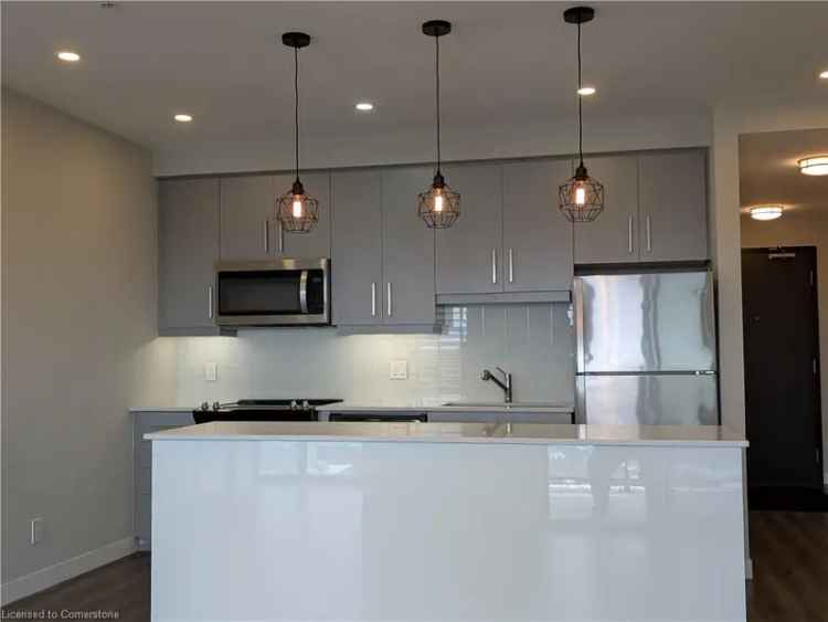 Platinum Condos Zurich 2 Bed 2 Bath 894 sq ft Condo