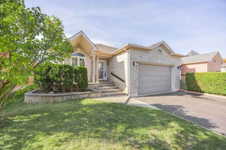 House For Sale in Barrie, Ontario