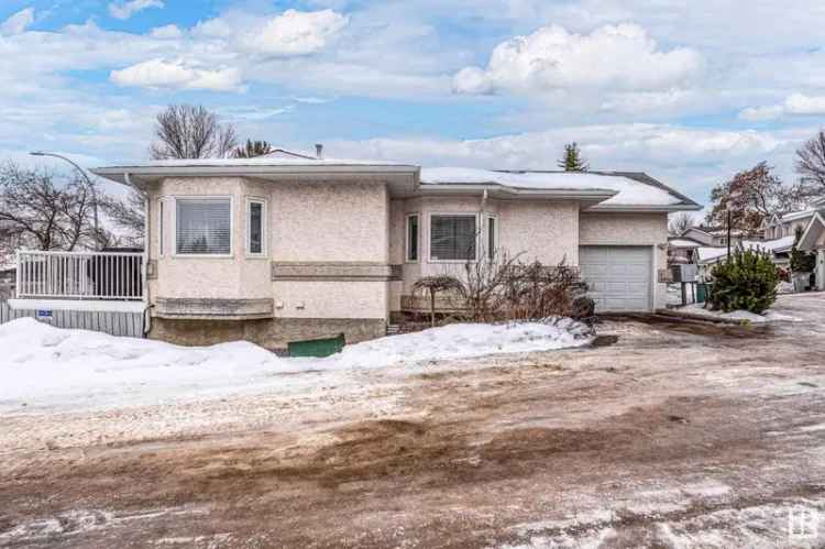 Buy bungalow townhouse in central St. Albert with great features