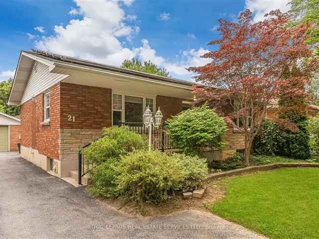 Charming Brick Bungalow Family Home In-Law Suite