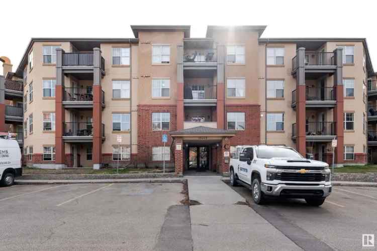1-Bedroom Condo Backing onto Green Space