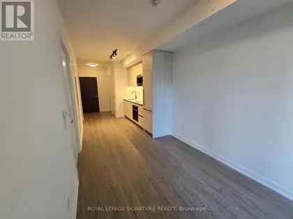 1 room apartment of 316 m² in Toronto