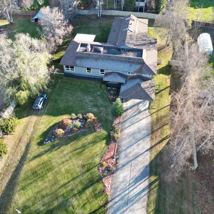 Luxury 5-Bedroom Home with Indoor Pool