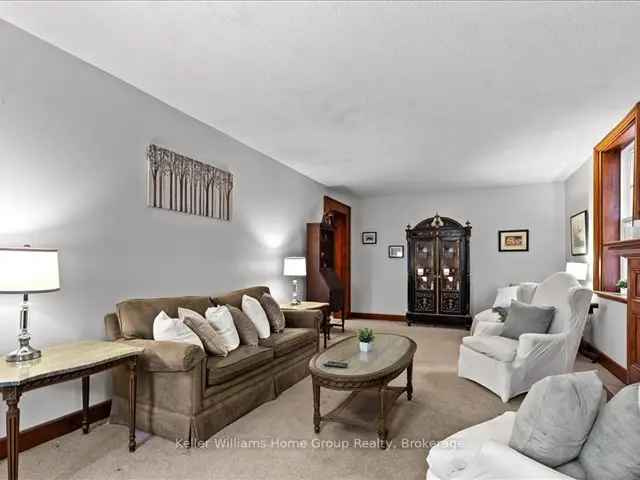 House For Sale in Centre Wellington, Ontario