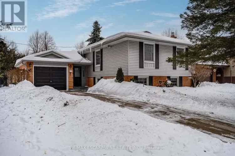 Updated Raised Bungalow in Pleasant Valley