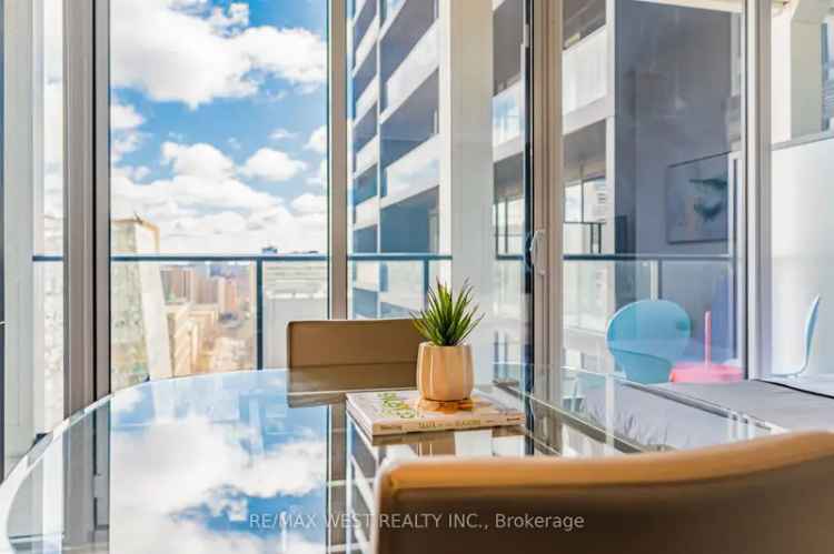 Condo For Sale in Toronto, Ontario