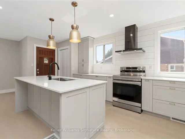 House For Sale in Hamilton, Ontario