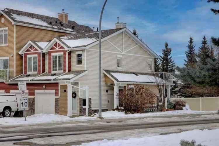 3 Bed 3 Bath End Unit Bungalow in Chorus Park Complex