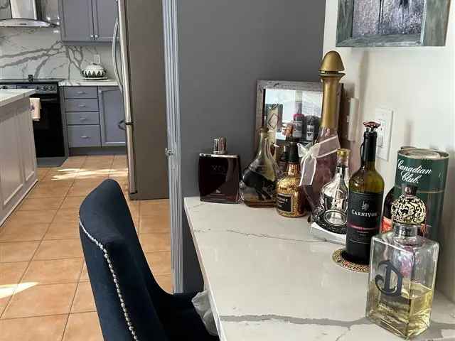 House For Sale in Vaughan, Ontario