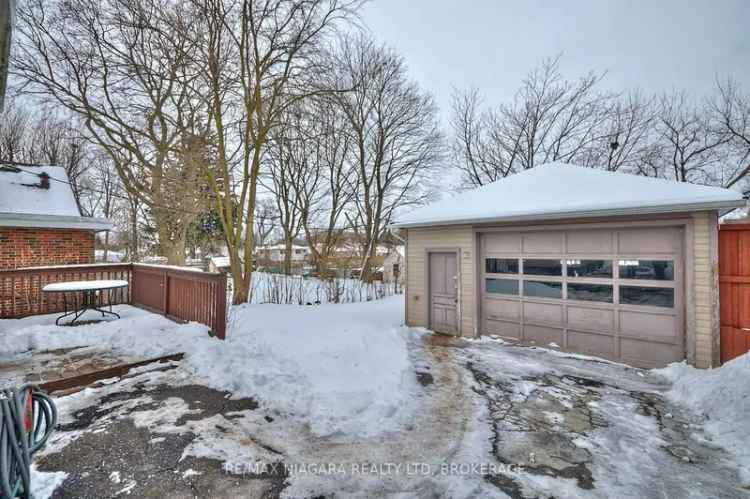 Family Home near Lundy's Lane Huge Workshop Garage