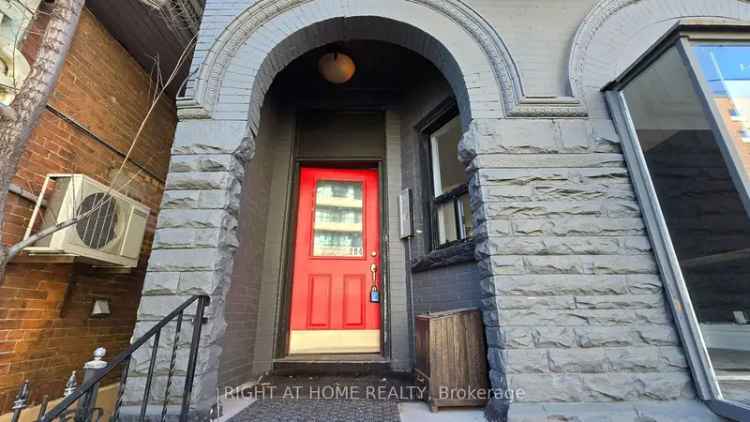 House For Sale in Toronto, Ontario