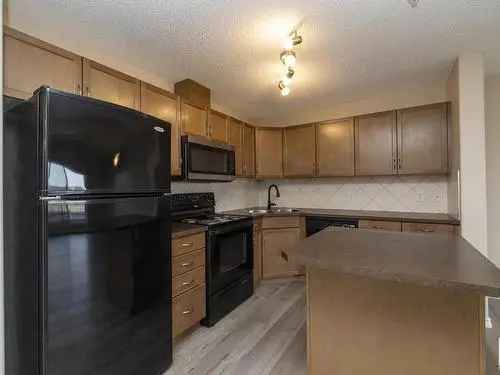 Move In Ready 2 Bed 2 Bath Condo in SW Edmonton