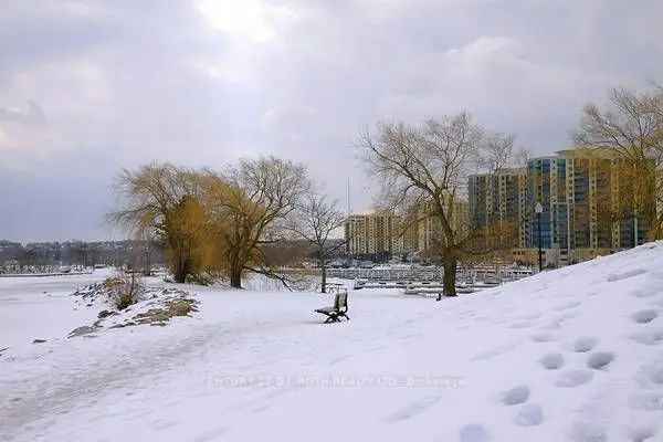 Condo For Sale in Barrie, Ontario