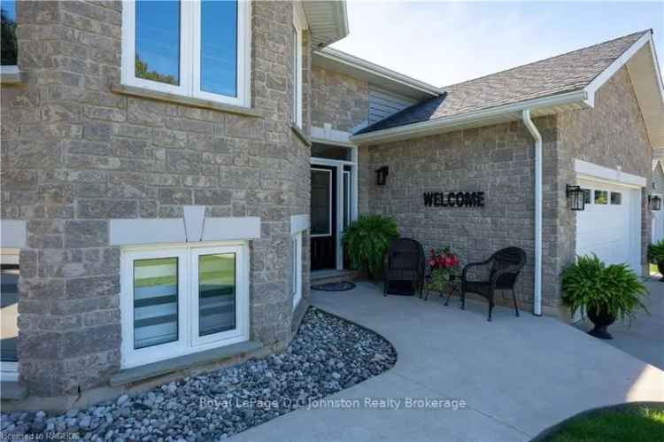 House For Sale in Southampton, Ontario