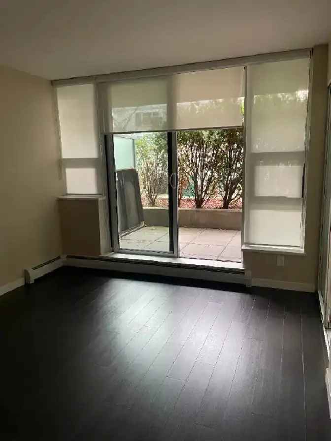 Beautiful Modern Spacious 1 Bedroom, 1 Bathroom Den for Rent!