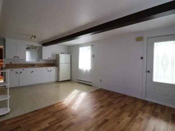 8-Room House for Sale in Chaudiere-Appalaches