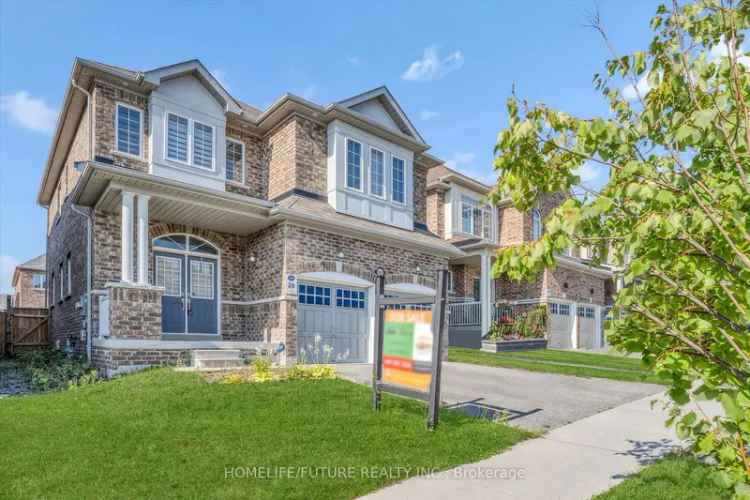 House For Sale in Oshawa, Ontario