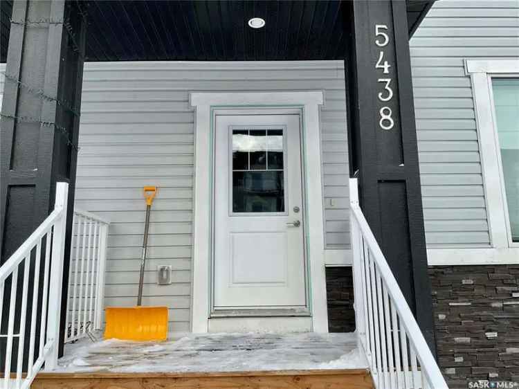 Regina Townhouse 1653 sq ft 2-Storey The Towns