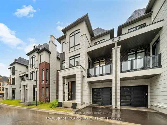 Luxury 3-Storey Semi-Detached Home in Oak Ridges