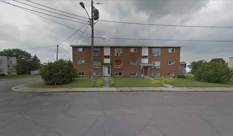 509 Rue St-Rémi -  in Granby