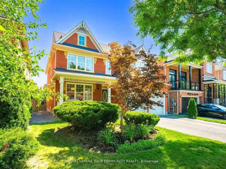 House For Sale in Whitchurch-Stouffville, Ontario